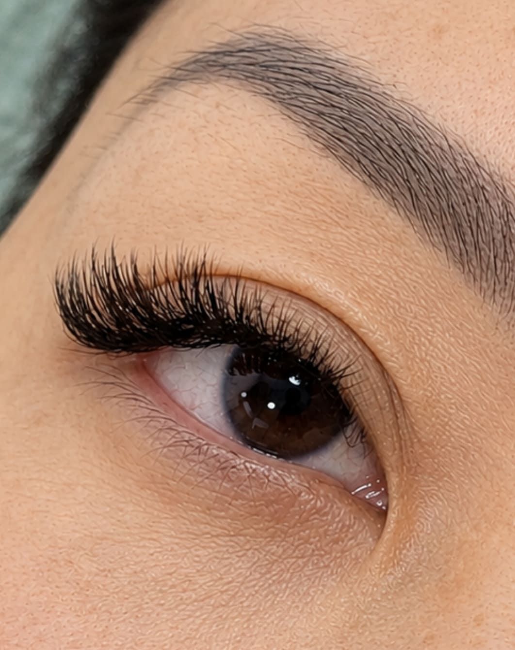 Hybrid Lashes Wimpernverlängerung Studio Innsbruck