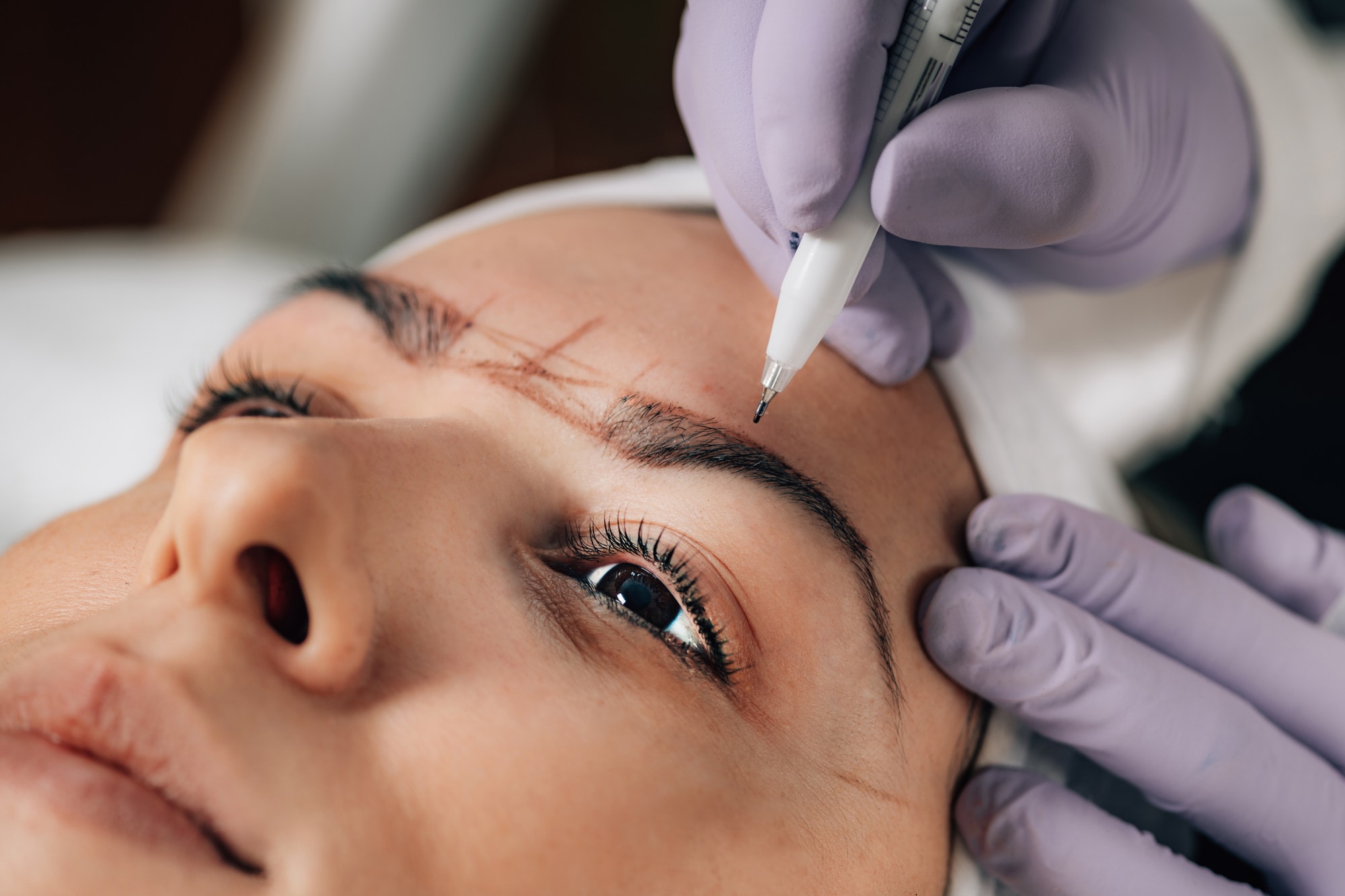 Permanent Make-up an den Augenbrauen
